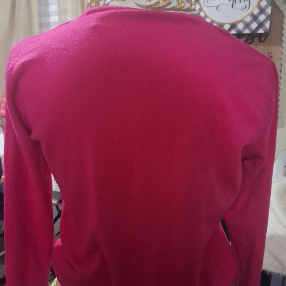 Rare Cashemir soft fuchsia sweater with beaded embellishment M/L - Picture 3 of 3